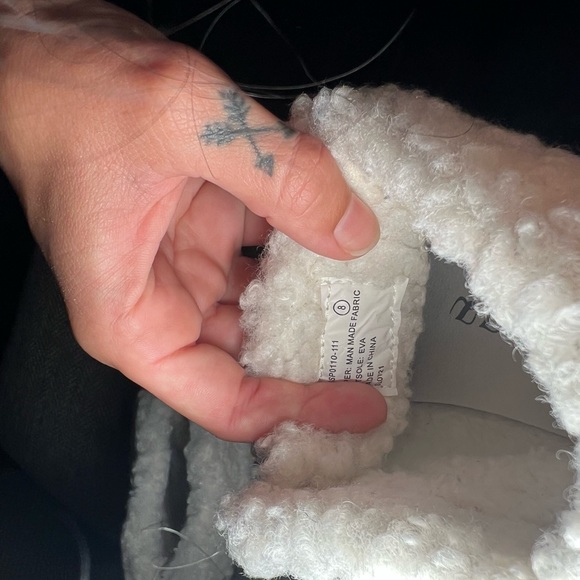 Hey dude mocks .. size 8 women’s .. never worn only tried on - Picture 5 of 5